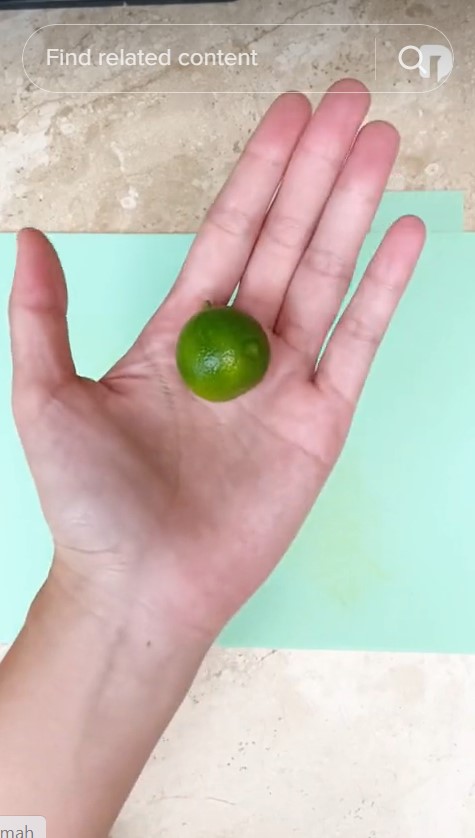 Tips ampuh bersihkan noda kuning talenan, rahasianya bukan pakai bahan kimia