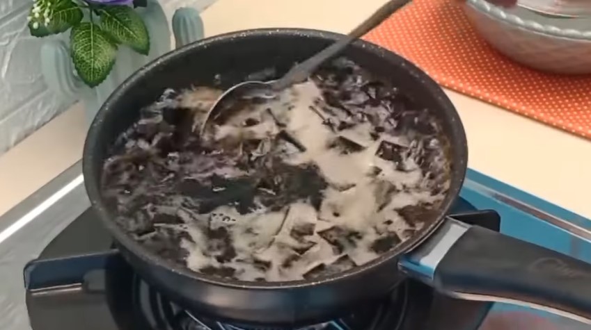 Stok takjil aman, cara simpan cincau hitam agar awet sebulan dan tidak kecut