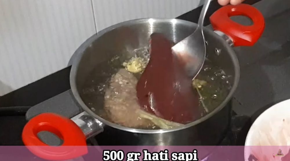 Cara merebus hati sapi agar tidak amis dan bebas darah, rahasia sambal goreng Lebaran enak