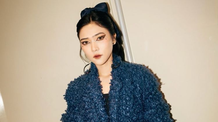 Terseret polemik alumni LPDP, Isyana Sarasvati tegaskan bukan penerima beasiswa