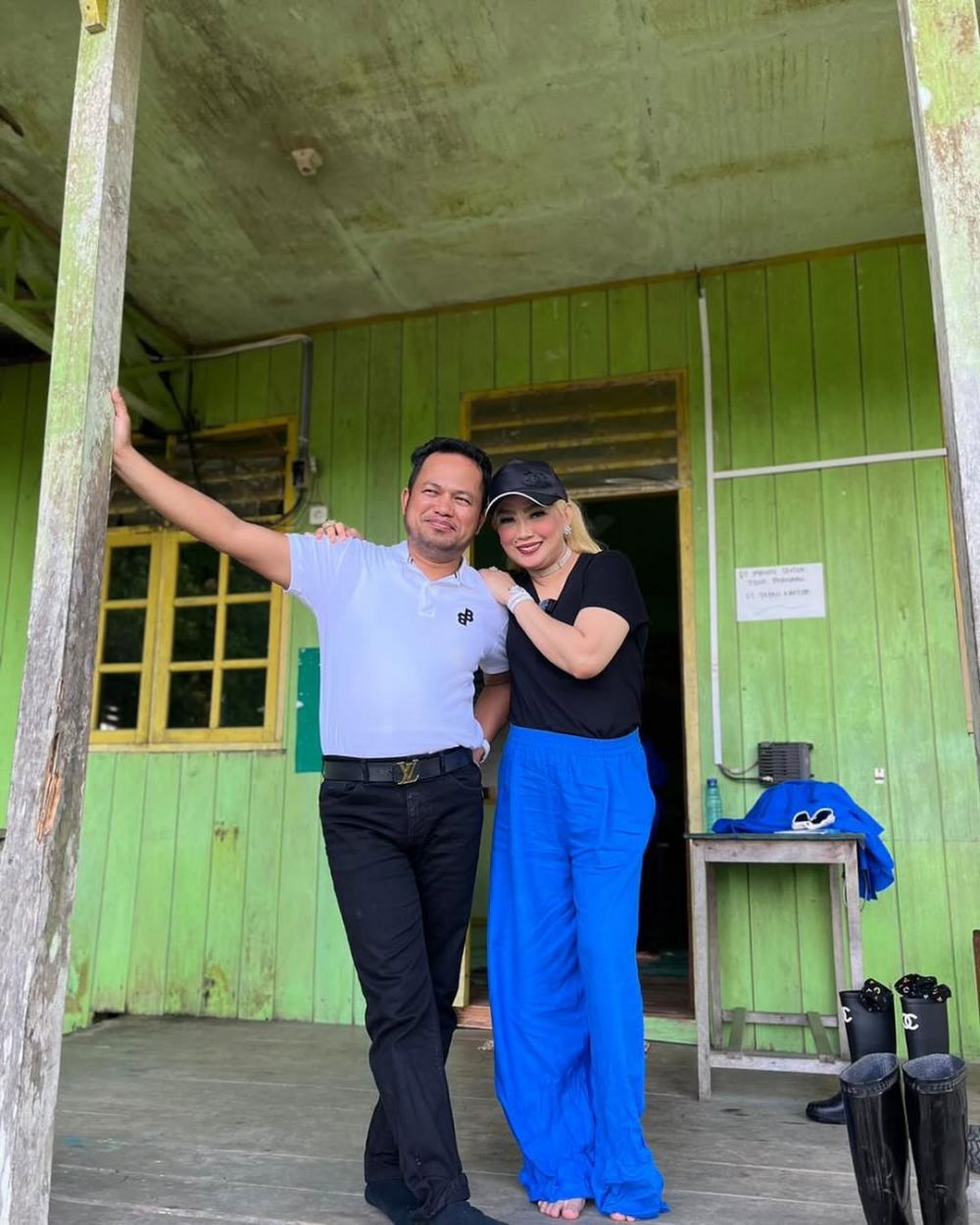 Kerap on point kenakan dress, 5 momen istri Gubernur Kaltim Sarifah Suraidah tampil simple dan praktis