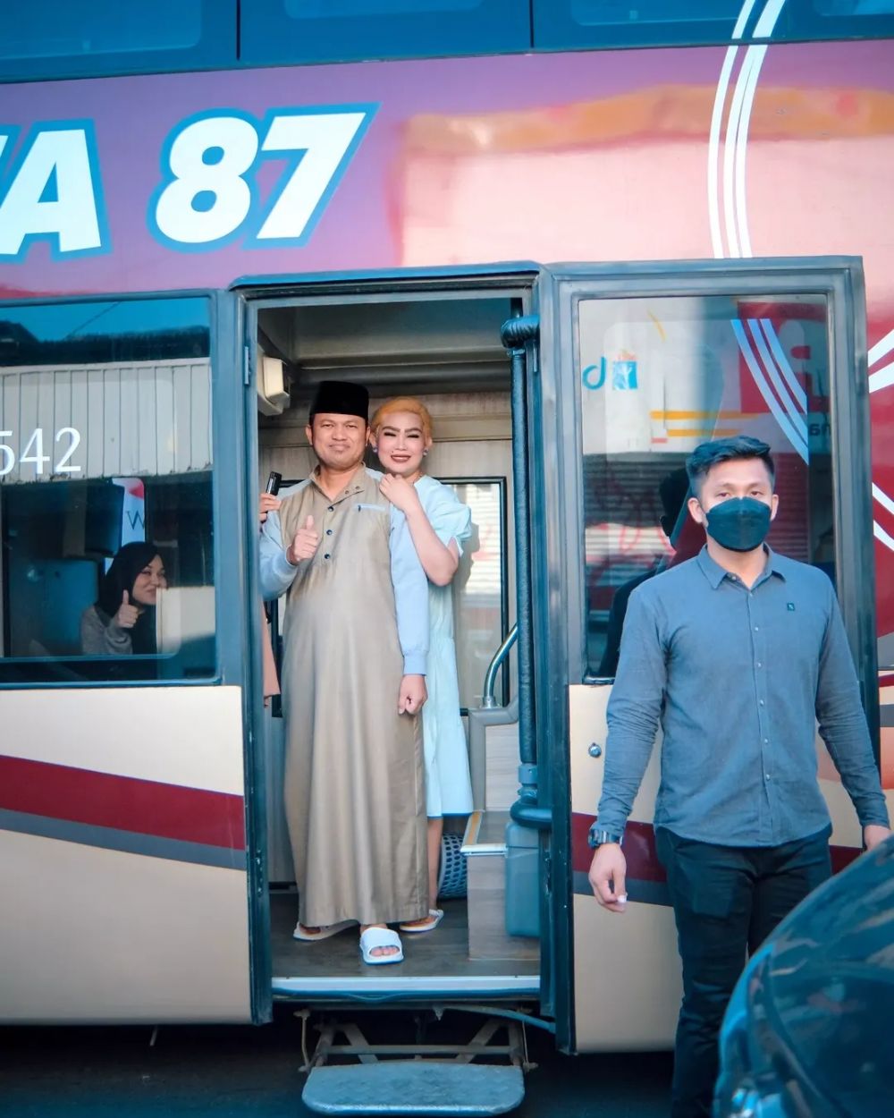 Kerap on point kenakan dress, 5 momen istri Gubernur Kaltim Sarifah Suraidah tampil simple dan praktis