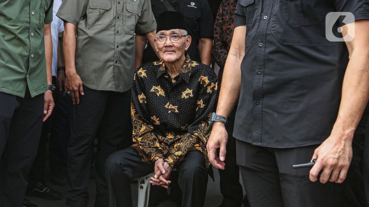 Kabar duka, Wapres ke-6 Try Sutrisno tutup usia di RSPAD Gatot Soebroto