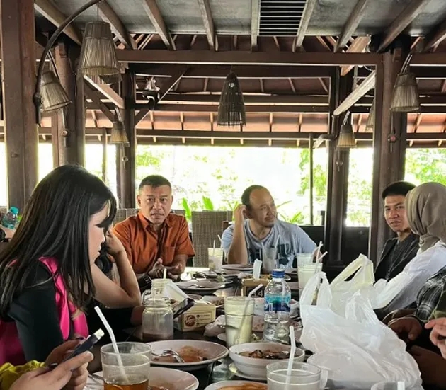 Kenangan proses Anang Hermansyah raih gelar Magister Unair, terbaru teman kuliah bongkar keaktifannya 