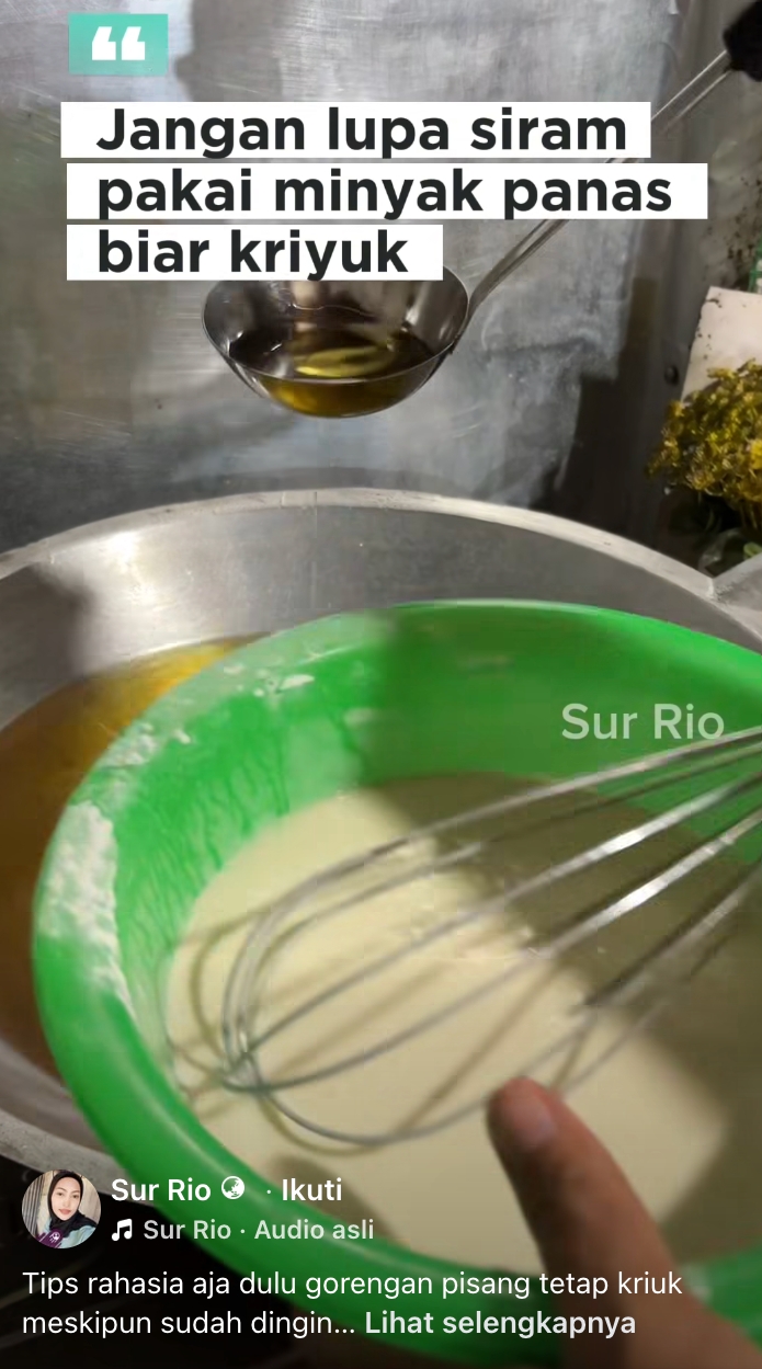 Nggak nyangka, siraman minyak panas jadi kunci pisang gorengku tetap garing