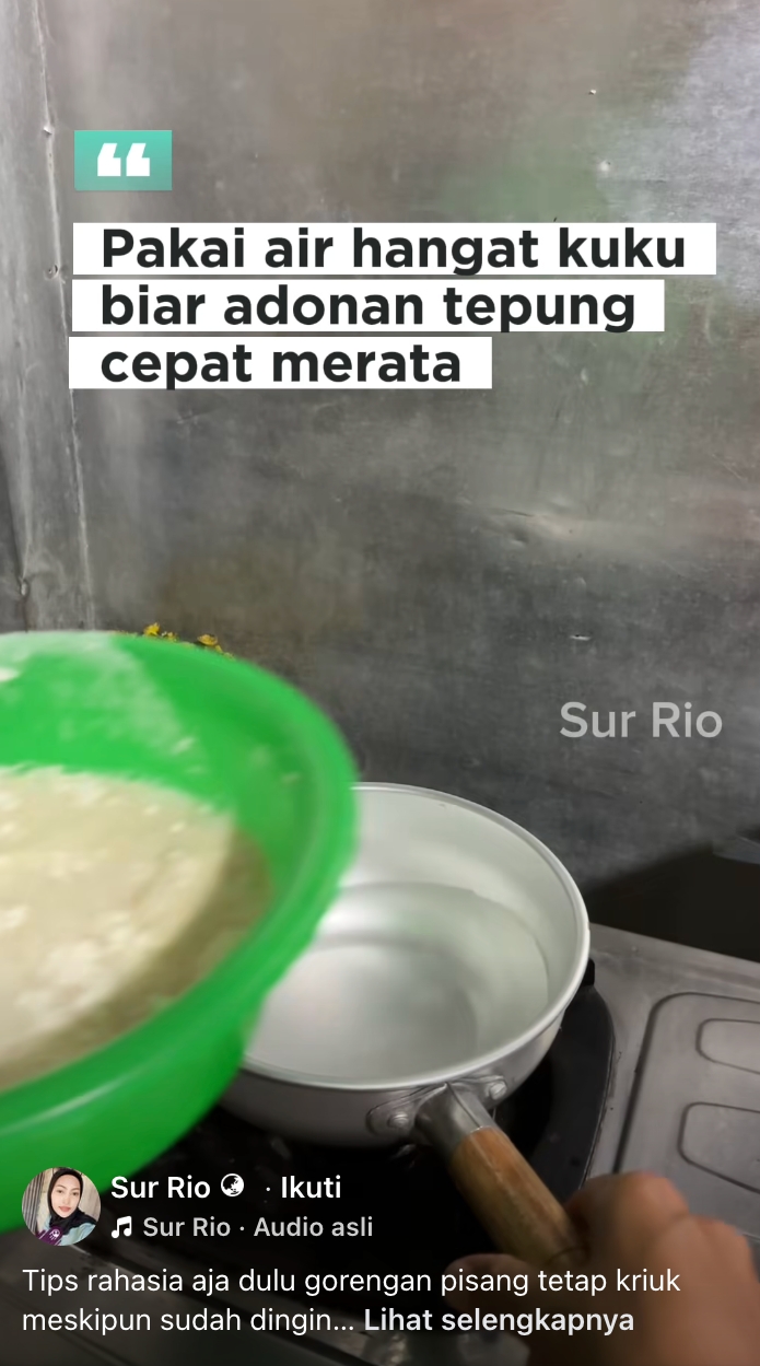 Nggak nyangka, siraman minyak panas jadi kunci pisang gorengku tetap garing