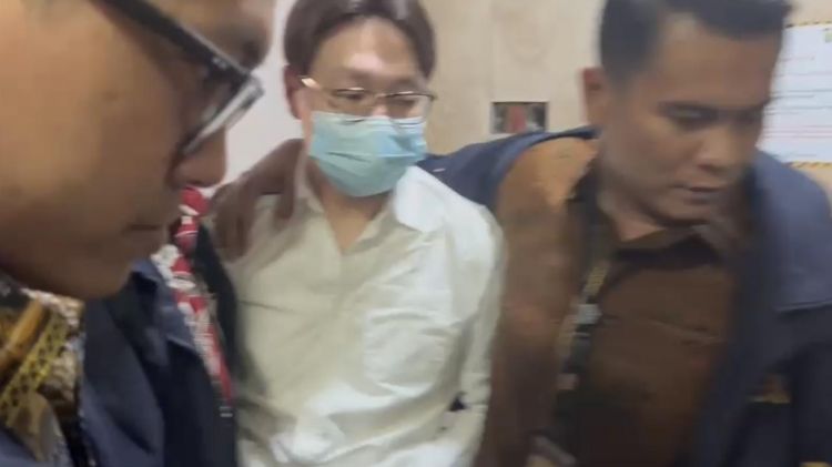 Mangkir wajib lapor dan live TikTok saat dipanggil polisi, Dokter Richard Lee akhirnya ditahan