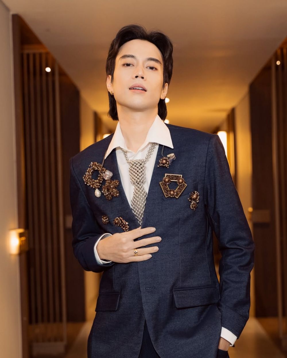 Nadin Amizah Berdoa Untuk Vidi Aldiano Saat Konser foto: Instagram/@cakecaine foto: Instagram/@vidialdiano