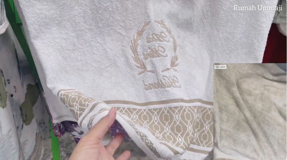 Pantas saja tetap kotor, ternyata begini cara cuci handuk dekil biar putih bersih