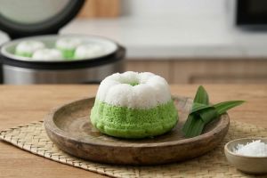 5 Cara membuat kue putu ayu dengan rice cooker, hasilnya mirip kukusan tradisional