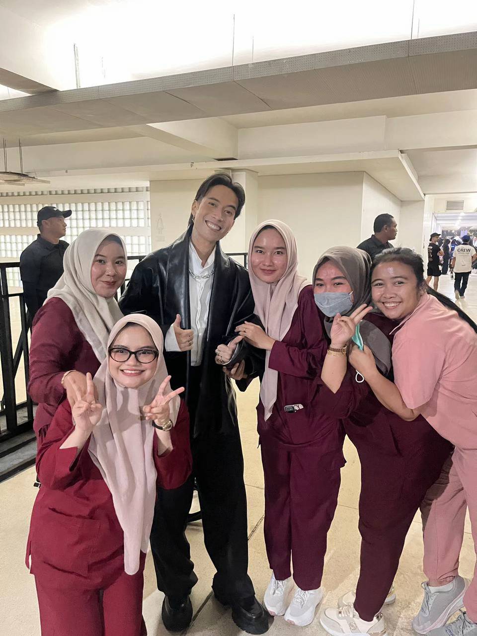 Vidi Aldiano meninggal dunia, nakes yang jaga di konser terakhir ungkap momen mengharukan