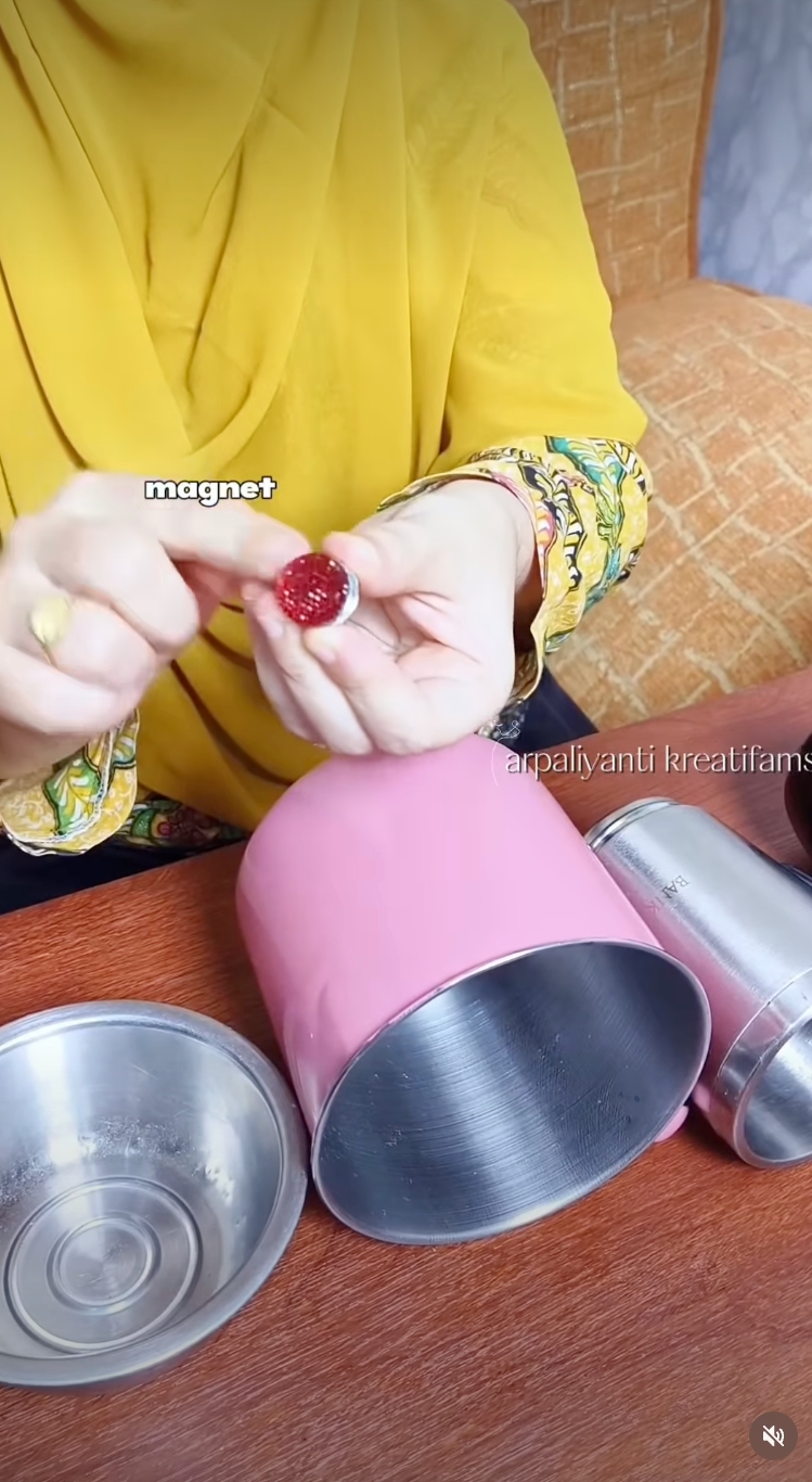 Cara cek stainless steel asli atau palsu pakai magnet, aman dipakai untuk alat masak dan makan?