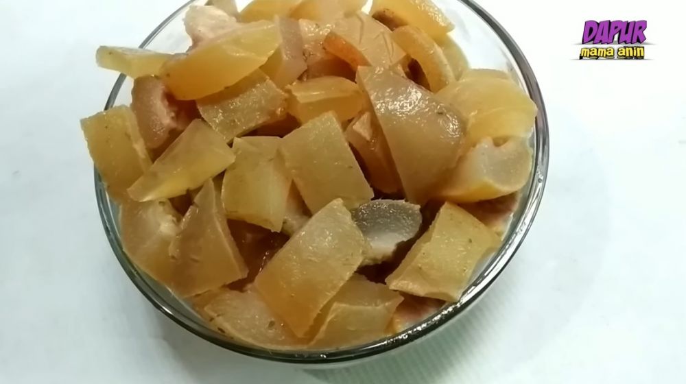 Hemat gas! Trik rebus kikil cepat empuk untuk menu Lebaran walau tanpa presto