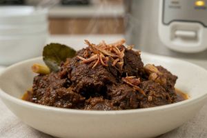  Cara masak rendang daging sapi 500 gram pakai magic com, solusi cerdas masak menu Lebaran