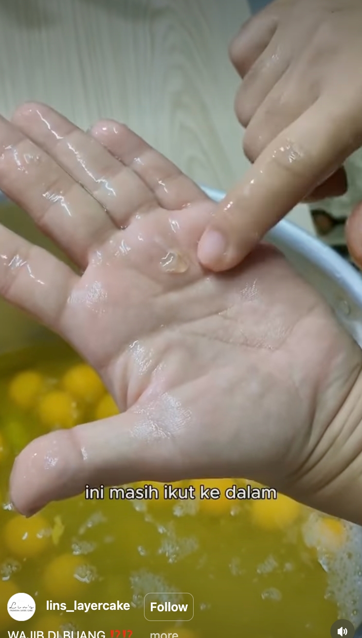 Trik bikin lapis legit lembut dan moist dari ahlinya, jangan lupa buang bagian telur ini