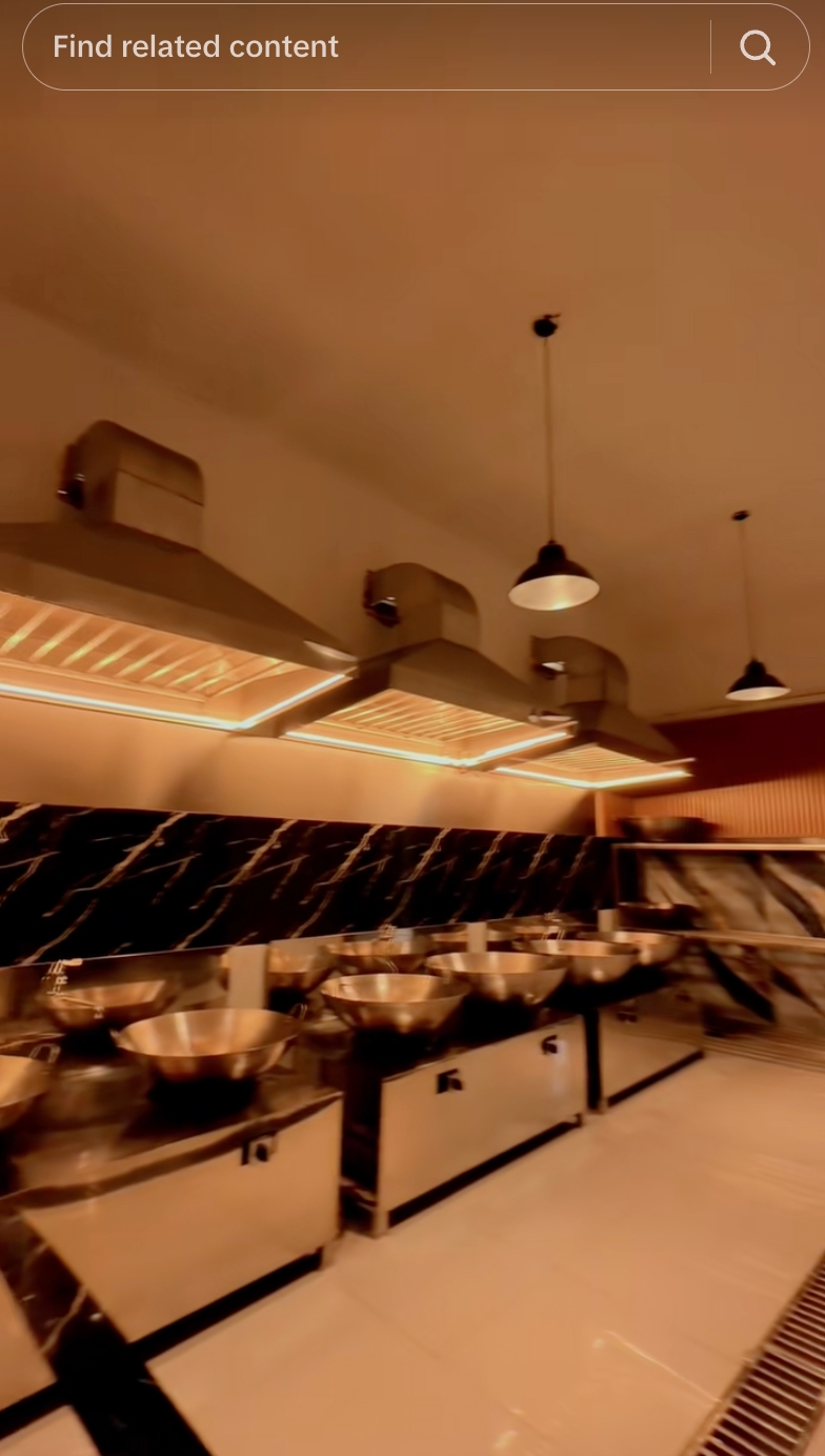 13 Potret dapur MBG milik pria yang viral joget-joget sampai akhirnya di-suspend BGN