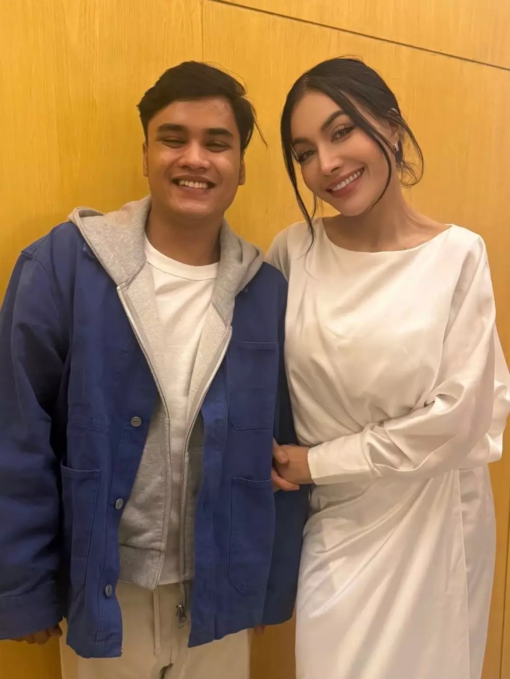 Tanpa media dan pengacara, begini suasana pertemuan Denada dan Ressa Rossano yang berujung damai