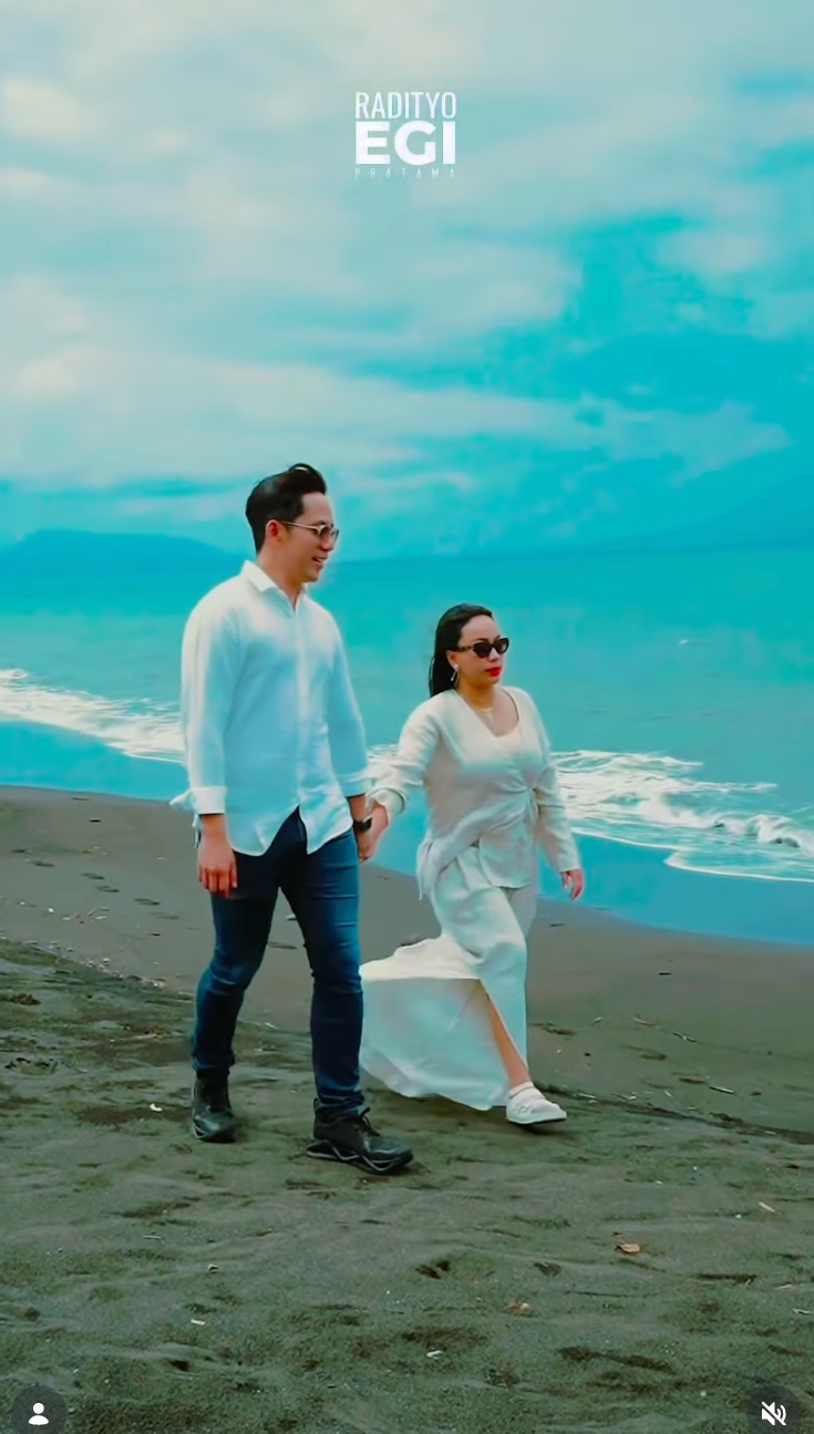 9 Potret romantis Bupati Lampung Selatan Radityo Egi Pratama dan Zita Anjani yang selalu kompak