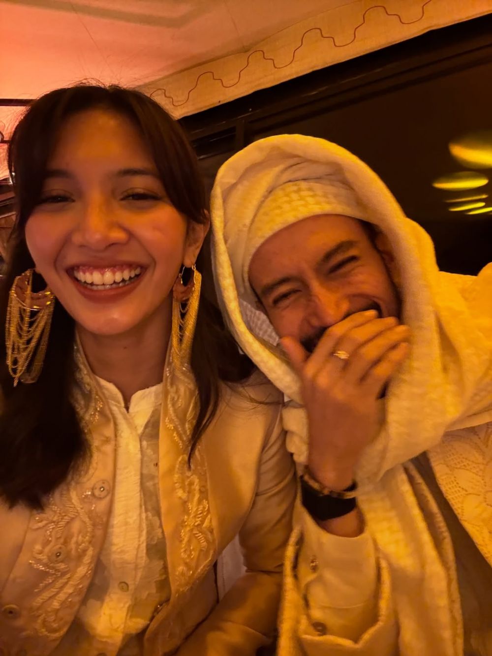 Pesan haru Sheila Dara di hari ulang tahun mendiang Vidi Aldiano, ini 7 kisah perjalanan cinta mereka