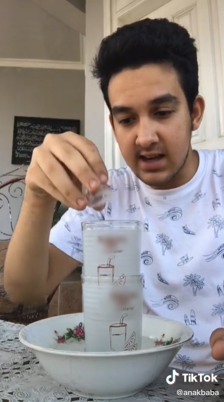 Gelas saling menempel setelah dicuci? Coba trik suhu ini agar mudah terpisah