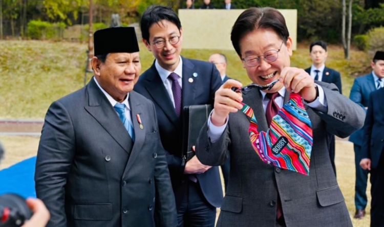 Diplomasi unik Presiden Prabowo: Beri kado untuk anjing Presiden Korea bernama Bobby