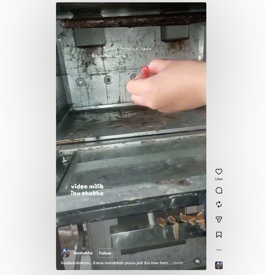 Cuma modal baking soda, karat di rak oven bisa rontok seketika, begini langkah mudahnya