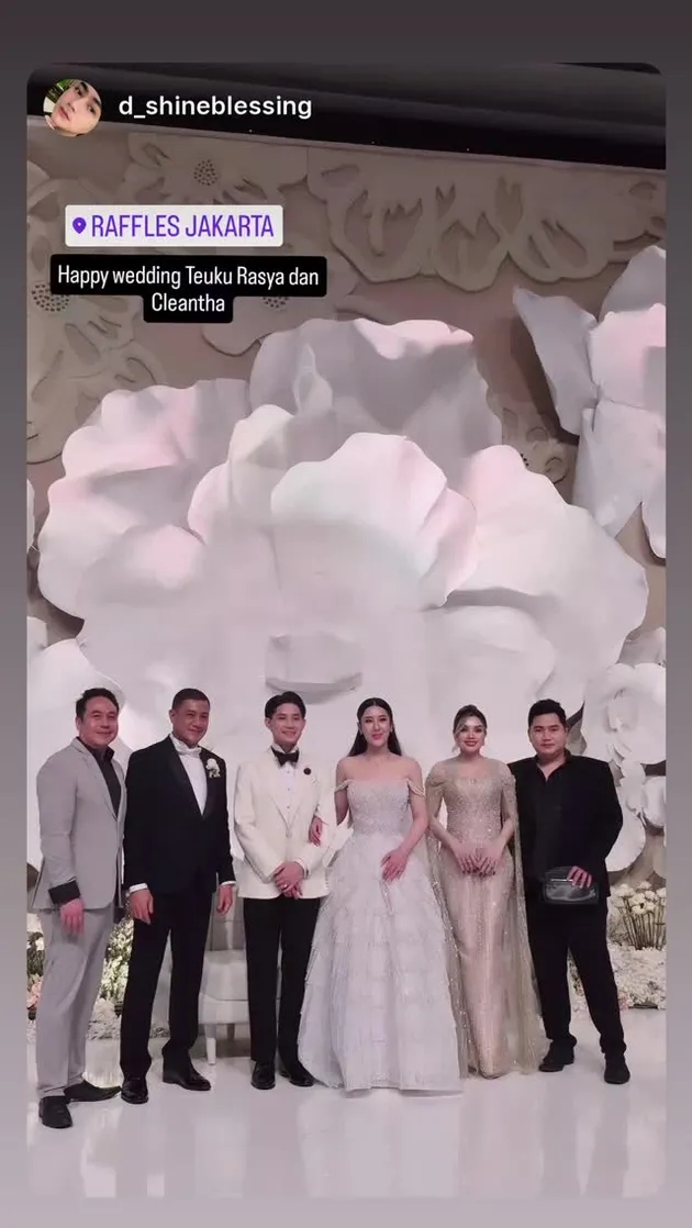 Pernikahan Teuku Rassya berbagai sumber