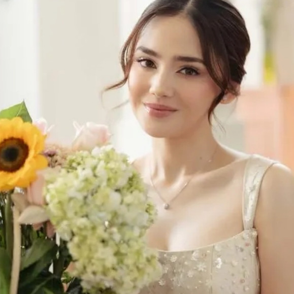 Syifa Hadju gelar bridal luncheon jelang pernikahan dengan El Rumi, tampil anggun dengan dress ivory