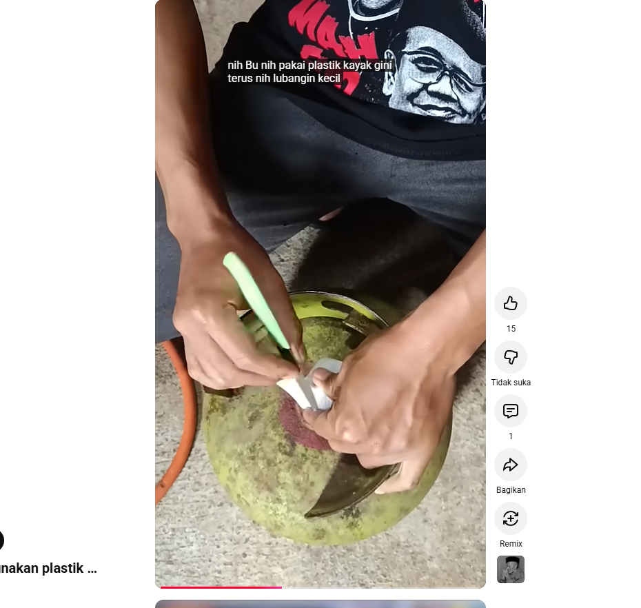 Solusi sementara regulator gas bocor, pakai plastik kresek biar masak jadi tenang kembali