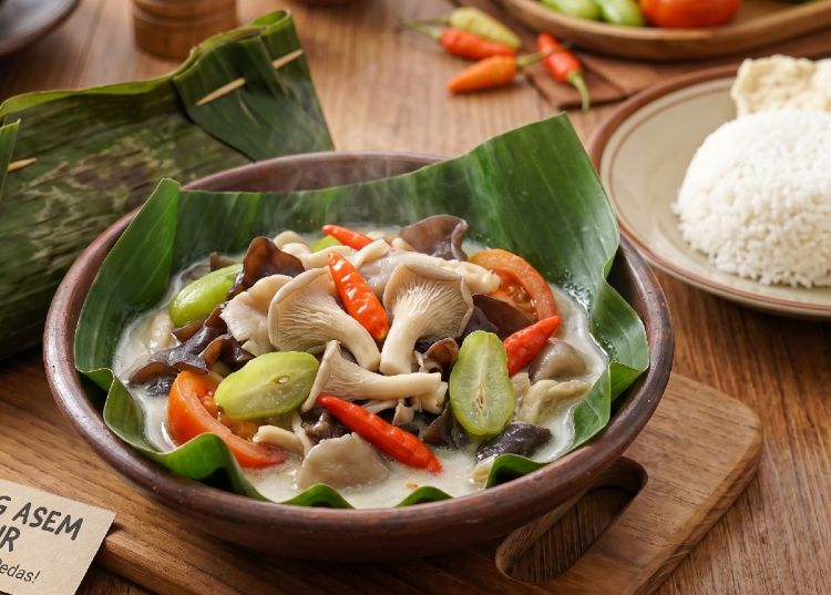 Resep garang asem jamur yang masaknya gampang, tinggal kukus langsung siap saji