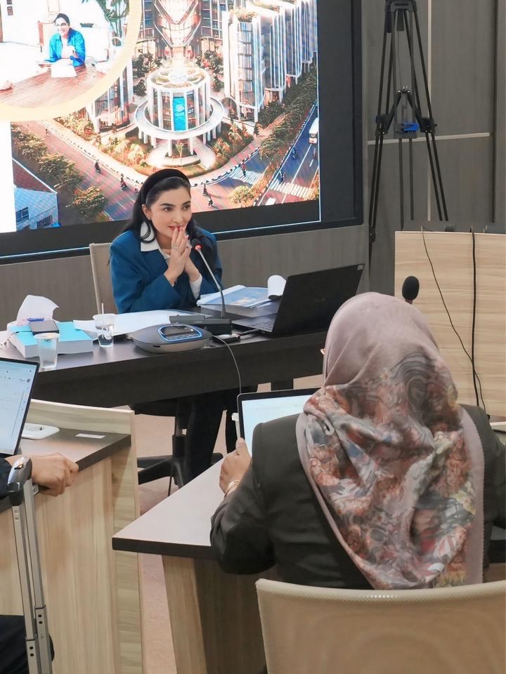 Resmi lulus sidang tertutup doktor di UNAIR, Ashanty lanjut tempuh pendidikan S1 Hukum UWKS