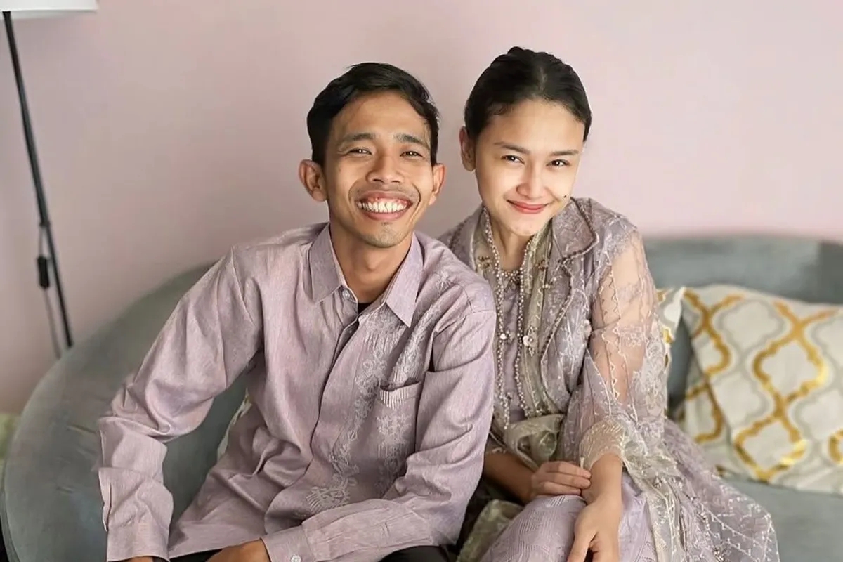 Ditalak lewat telepon, Karen Hertatum blak-blakan soal KDRT dan pengkhianatan Dede Sunandar