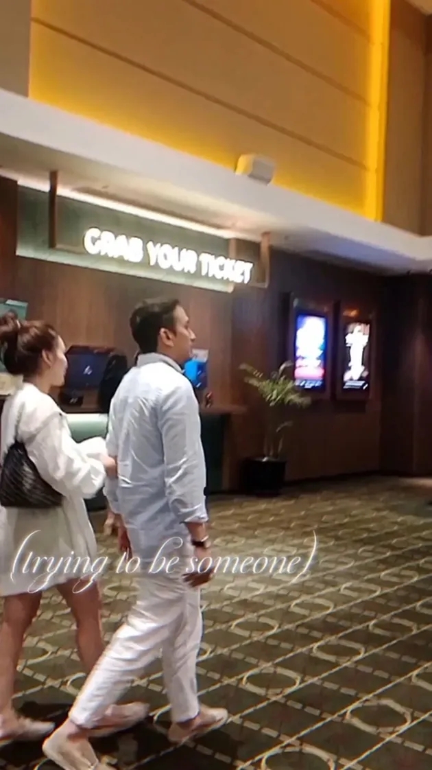 Respons Ayu Ting Ting terkait kabar gandeng pria baru, sudah nonton bioskop dan CFD-an bareng