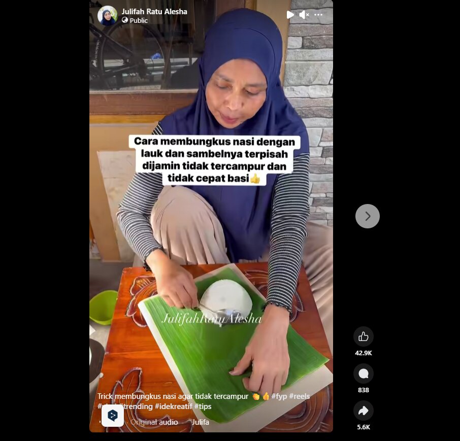 Bungkus nasi pakai kertas minyak, rapi tanpa kombinasi lauk, begini langkah simpelnya