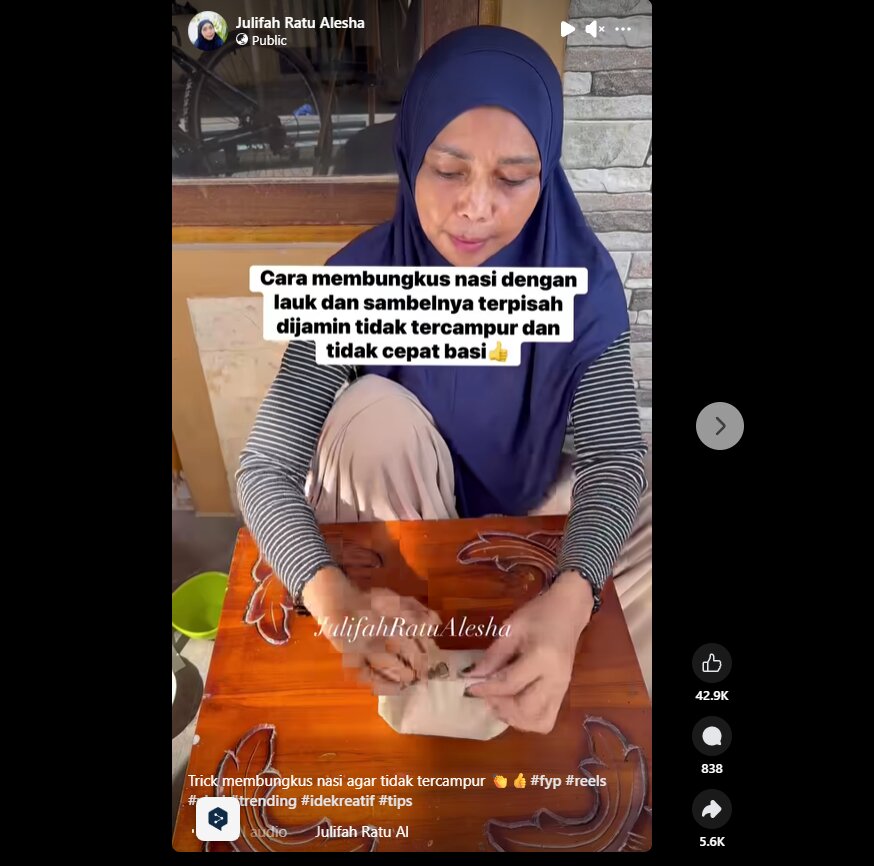 Bungkus nasi pakai kertas minyak, rapi tanpa kombinasi lauk, begini langkah simpelnya
