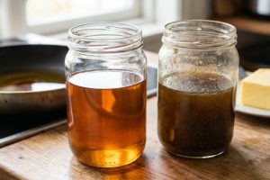 Bukan terigu, 1 bahan dapur ini ampuh bikin minyak goreng bekas ikan kembali jernih
