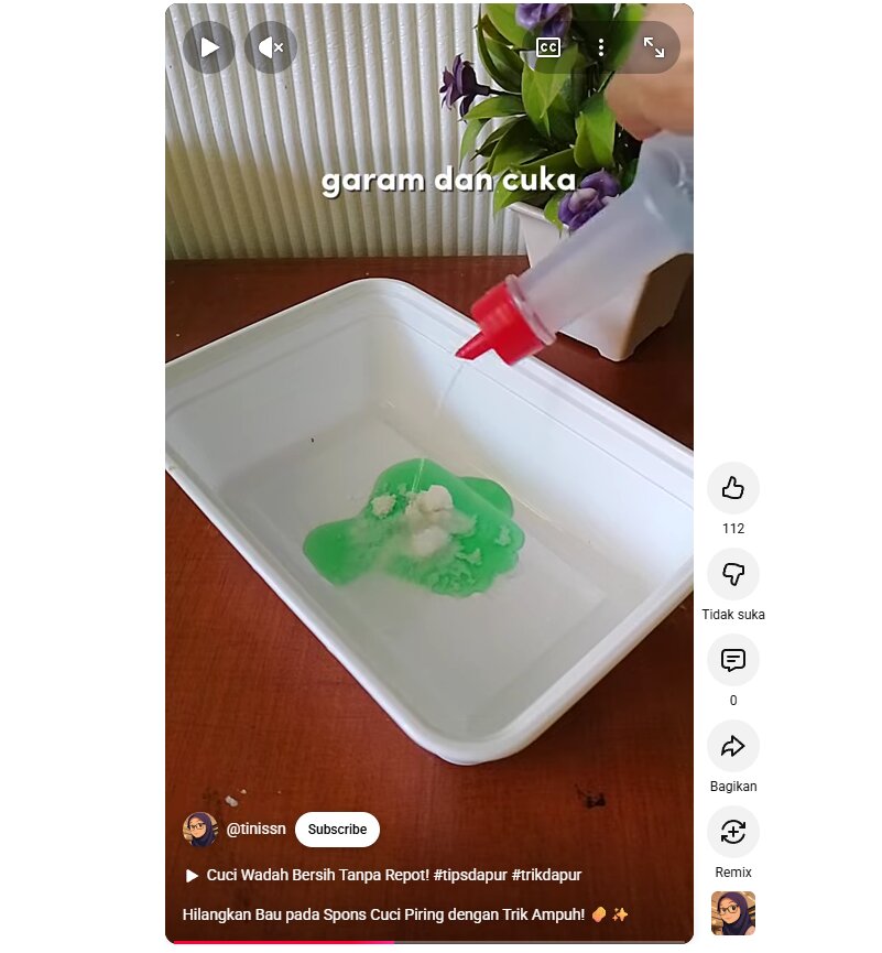 Spons cuci piring bau apek? Hilangkan dengan campuran garam dan cuka ini