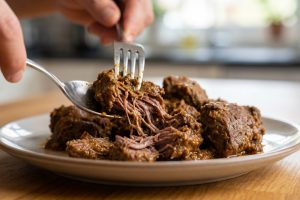 Anti rebus lama, banyak ibu rumah tangga ternyata andalkan cara simpel ini biar daging nggak alot