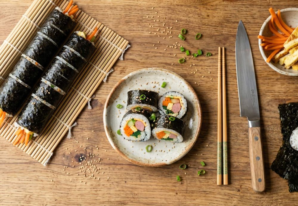 Resep kimbab streetfood ala Korea dari bahan seadanya di kulkas, lezat dan mudah buatnya