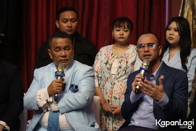 Didampingi Hotman Paris, Raffi Ahmad tegaskan tidak terlibat transaksi Blueray