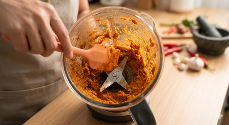 Cara mengatasi bumbu halus menempel di blender, trik sederhana biar masakan nggak kurang rasa