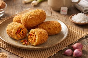 Resep gorengan combro yang renyah tapi dalamnya tetap empuk dan nikmat, ternyata ini triknya