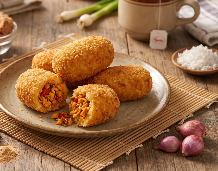 Resep gorengan combro yang renyah tapi dalamnya tetap empuk dan nikmat, ternyata ini triknya