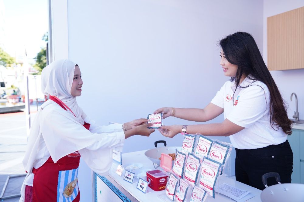 Ungkap fakta #MSGYangBenar bareng SASA sambil berburu kuliner lezat di alun-alun Surabaya