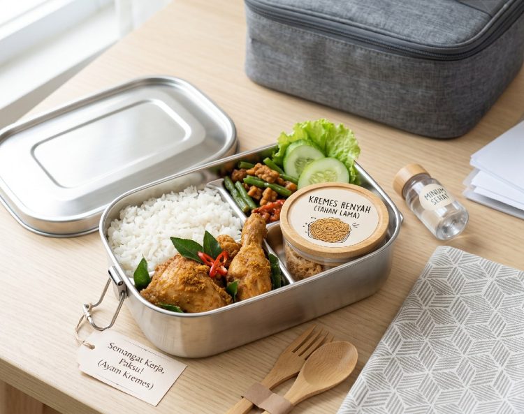 Resep ayam goreng kremes yang renyahnya tahan lama, cocok untuk bekal paksu ke kantor