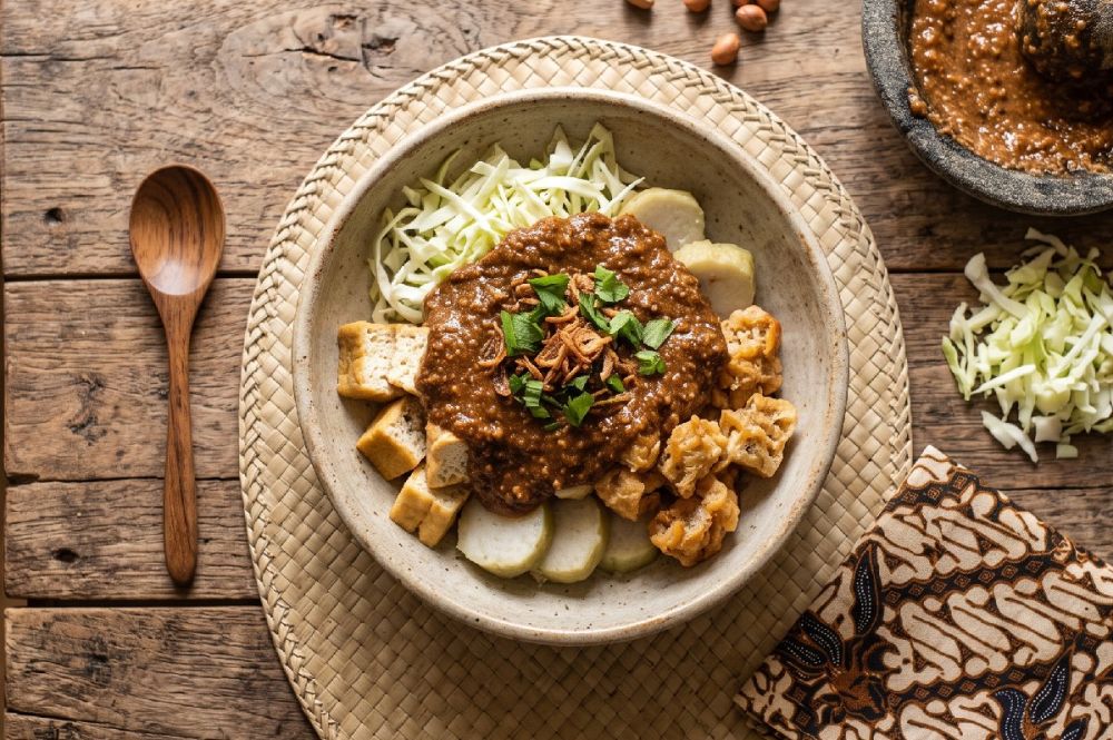 Resep tahu gimbal khas Semarang yang otentik, tetap lezat dan ternyata masaknya gampang banget