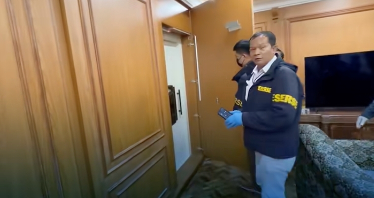 7 Penampakan brankas kafe de’Clan & rumah di Bogor simpan uang miliaran rupiah dugaan korupsi dan TPPU