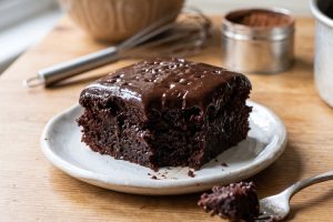 Resep london chocolate cake yang viral dengan bahan dan alat seadanya di dapur, nggak kalah lezat!
