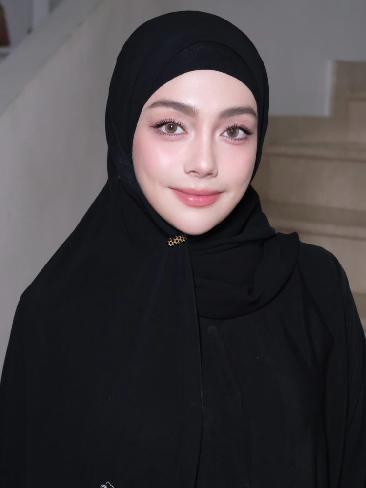 Tak nyaman difitnah, Celine Evangelista klarifikasi sudah punya pasangan dan perjuangan dapatkan rumah