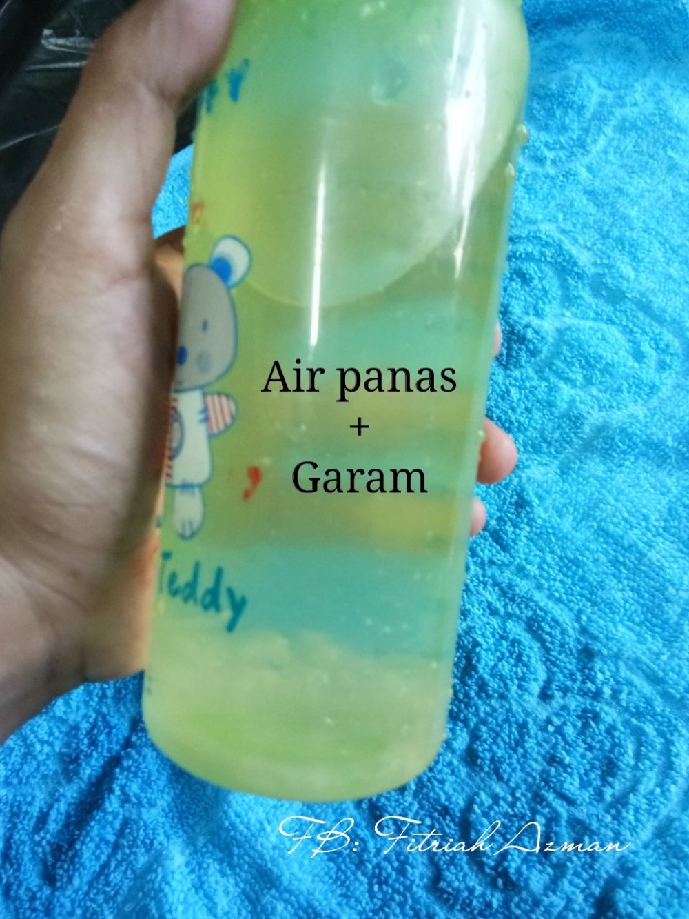 Ibu-ibu wajib tahu, cara menghilangkan kerak botol susu tanpa sabun kimia berlebih